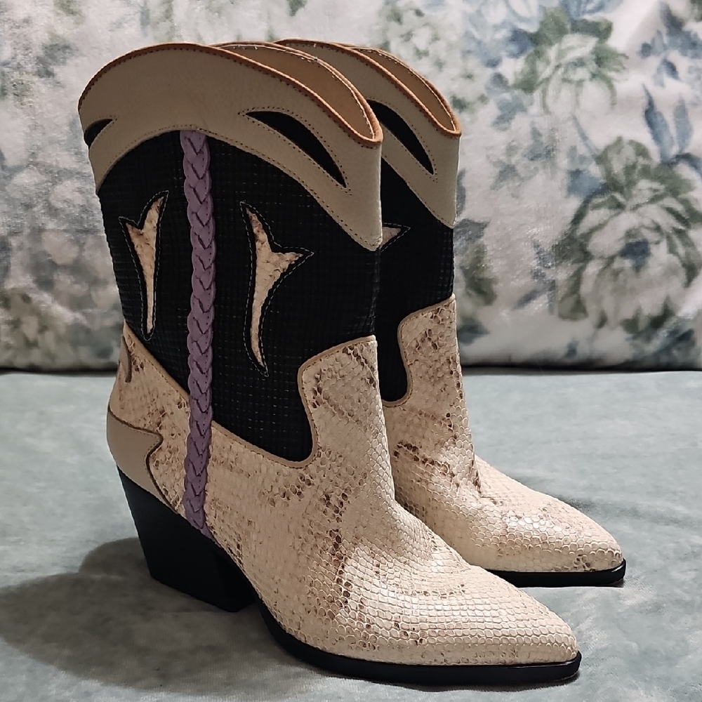 Dolce Vita Cream and Black Heeled Boots